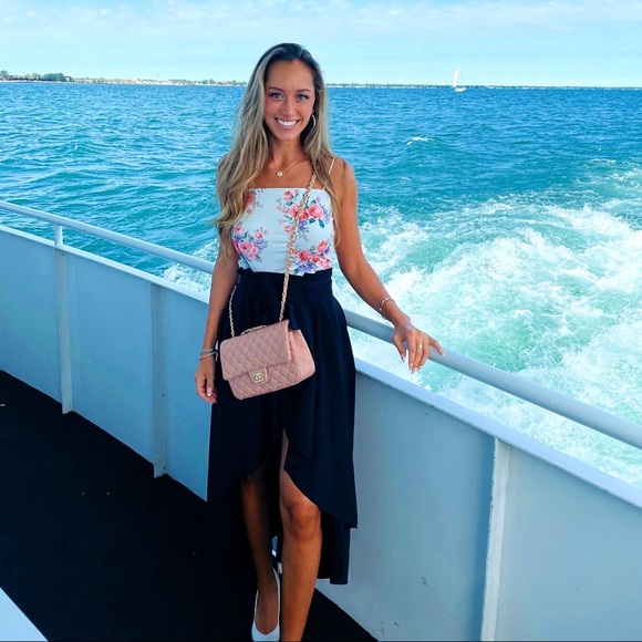 Meet your Posher, Alex - Picture 13 of 17